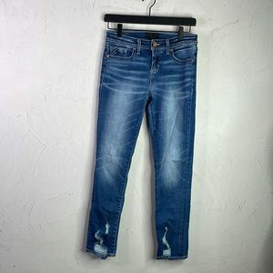 Buckle Black Fit No 256 size 25 medium wash jeans